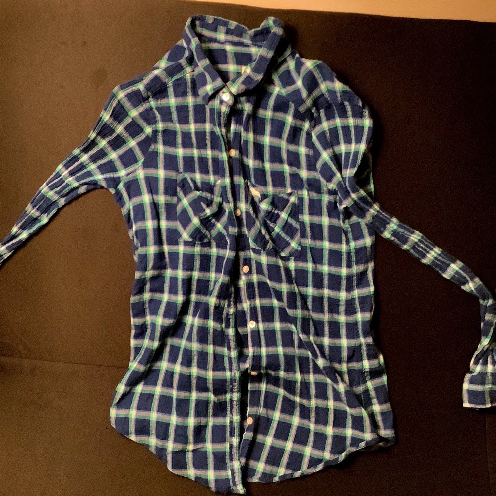 Size Medium Hollister Long Sleeve Plaid Shirt